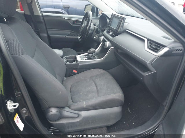 Toyota RAV4 LE 2019 2T3H1RFV9KW007700 Image 5