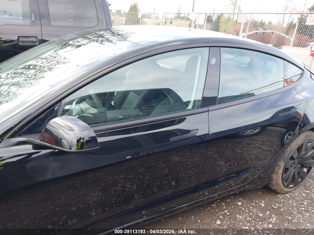 Tesla Model 3 Rear-wheel Drive 2023 5YJ3E1EAXPF676120 Image 13