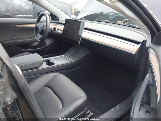 Tesla Model 3 Rear-wheel Drive 2023 5YJ3E1EAXPF676120 Image 5