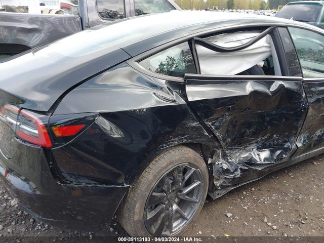 Tesla Model 3 Rear-wheel Drive 2023 5YJ3E1EAXPF676120 Image 6