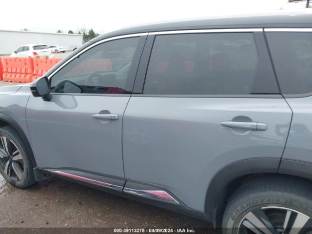 JN8BT3DC3NW119515 Nissan Rogue Platinum Fwd