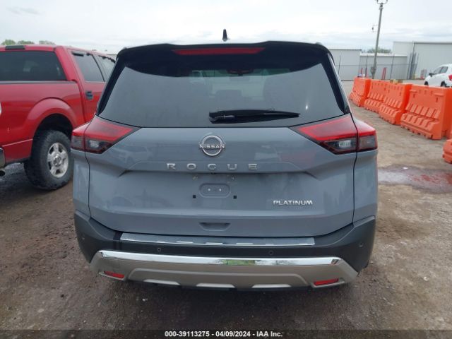 JN8BT3DC3NW119515 Nissan Rogue Platinum Fwd