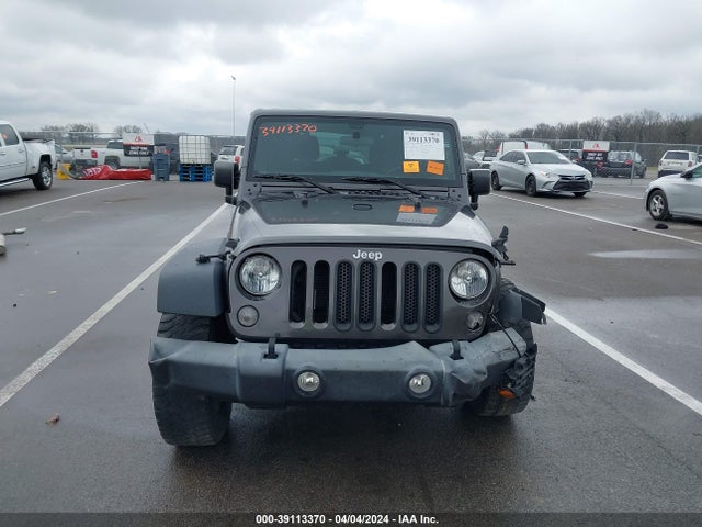 1C4BJWDG0HL513873 Jeep Wrangler Unlimited Sport 4x4