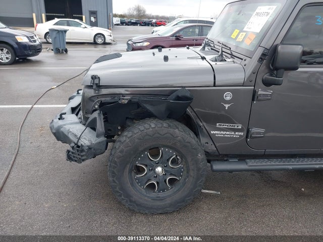 1C4BJWDG0HL513873 Jeep Wrangler Unlimited Sport 4x4