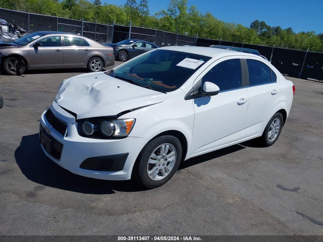 Chevrolet Sonic Lt Auto 2016 1G1JC5SH8G4121124 Image 2