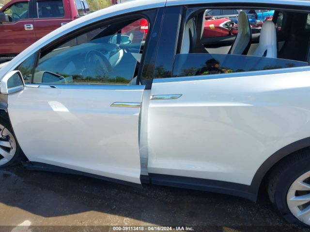 5YJXCBE2XKF192947 Tesla Model X 100d/75d/long Range