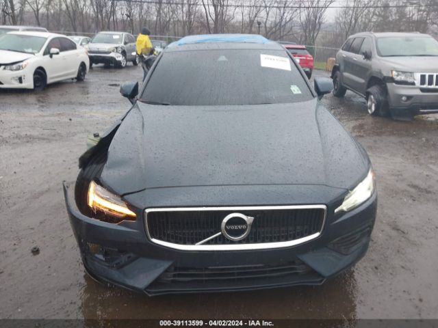 7JRA22TK3LG064229 Volvo S60 T6 Momentum