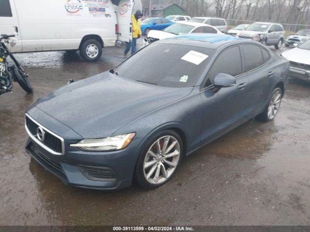 7JRA22TK3LG064229 Volvo S60 T6 Momentum