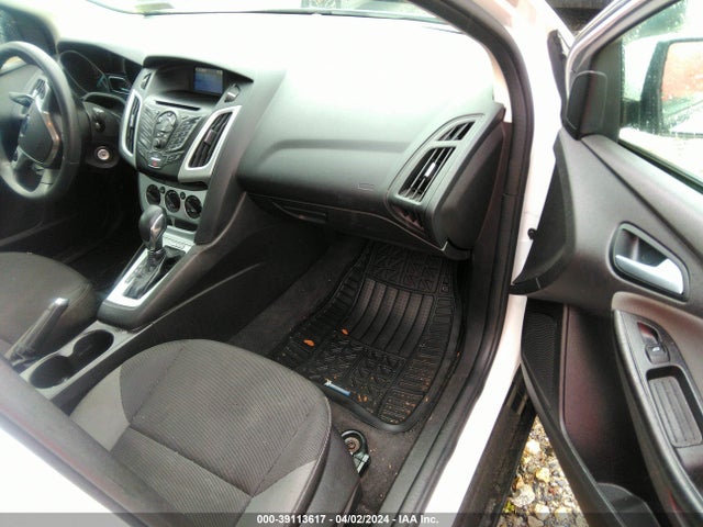 Ford FOCUS SE 2014 1FADP3F23EL226889 Image 5