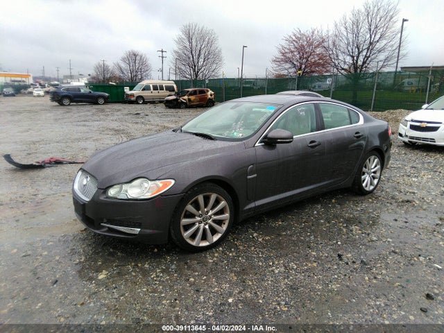 2010 JAGUAR XF SAJWA0GB9ALR50650 Photo 1