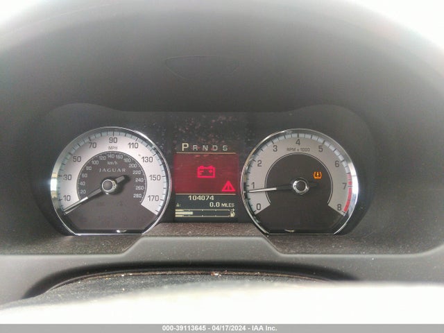 2010 JAGUAR XF SAJWA0GB9ALR50650 Photo 6