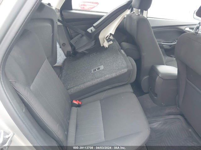 Ford FOCUS SE 2016 1FADP3K2XGL389628 Image 8