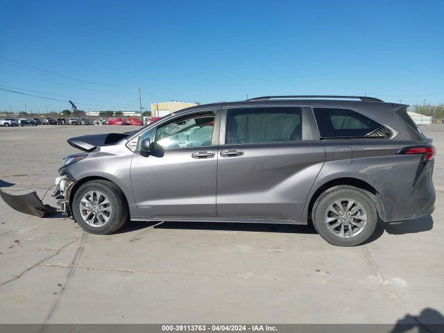 Toyota SIENNA LE 2021 5TDBRKEC3MS004575 Image 14