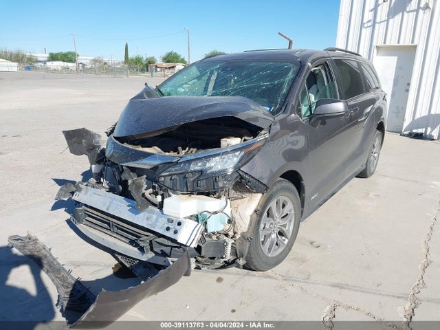 Toyota SIENNA LE 2021 5TDBRKEC3MS004575 Image 2