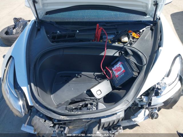 5YJ3E1EB1KF511929 Tesla Model 3 Long Range/performance