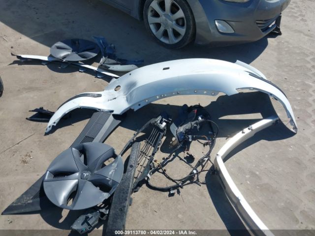 5YJ3E1EB1KF511929 Tesla Model 3 Long Range/performance