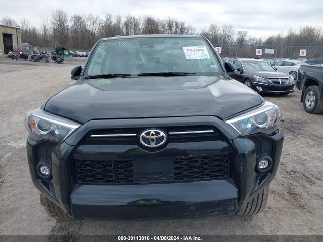 Toyota 4RUNNER SR5 2022 JTEEU5JR3N5261181 Image 13
