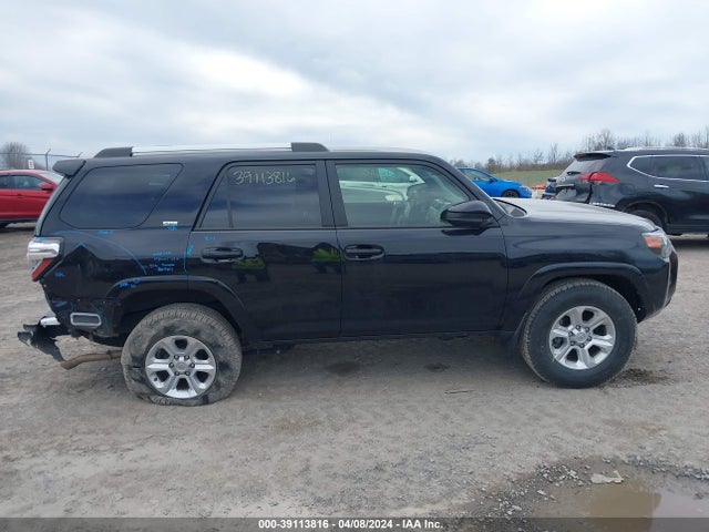 Toyota 4RUNNER SR5 2022 JTEEU5JR3N5261181 Image 14