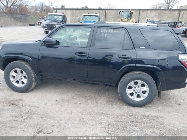 Toyota 4RUNNER SR5 2022 JTEEU5JR3N5261181 Image 15