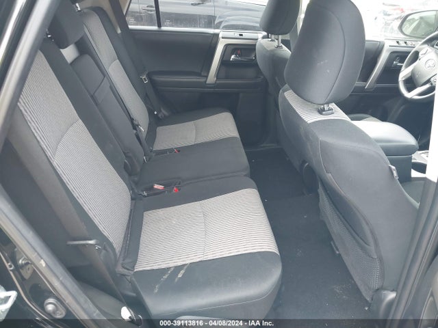 Toyota 4RUNNER SR5 2022 JTEEU5JR3N5261181 Image 8