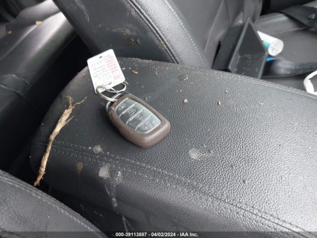 KM8J3CA46HU452873 Hyundai Tucson Se Plus