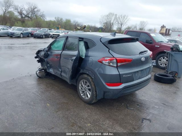 KM8J3CA46HU452873 Hyundai Tucson Se Plus
