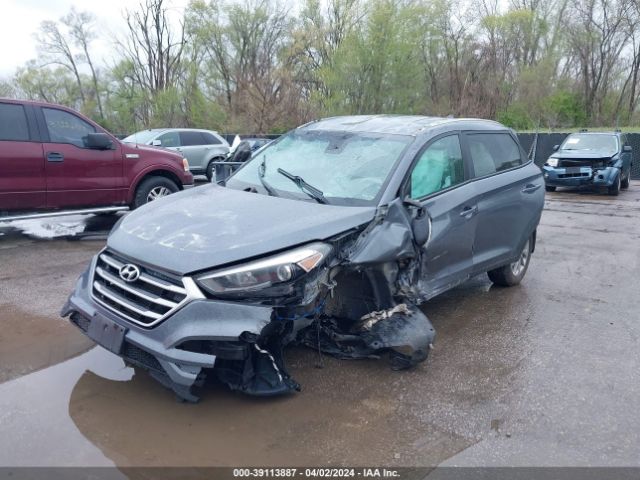 KM8J3CA46HU452873 Hyundai Tucson Se Plus