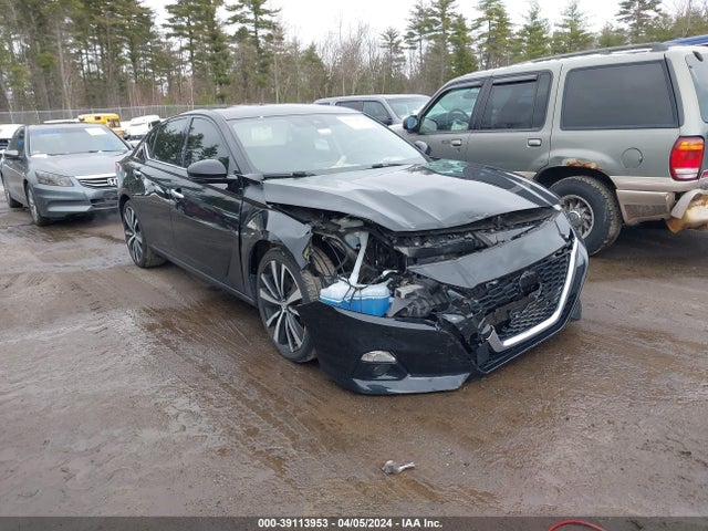 2019 1N4BL4FV2KC105978 main image