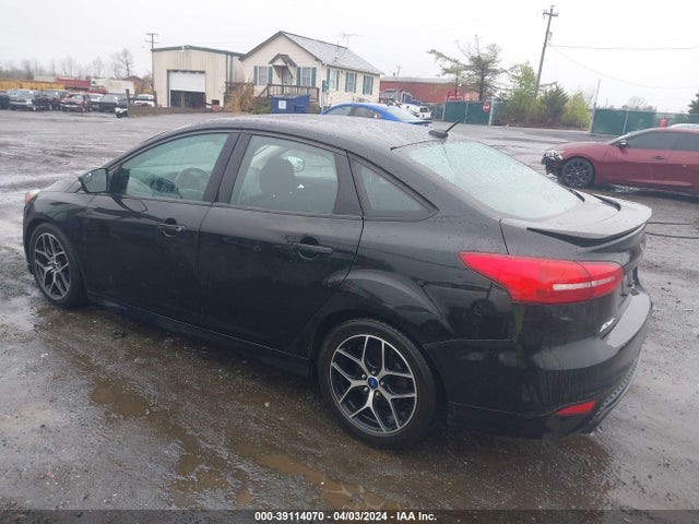Ford FOCUS SE 2016 1FADP3F27GL244668 Image 3