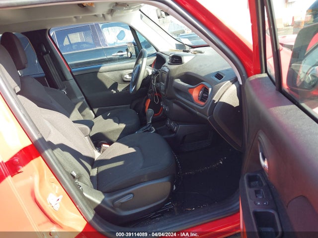 ZACCJBAB8JPJ09448 Jeep Renegade Upland Edition 4x4