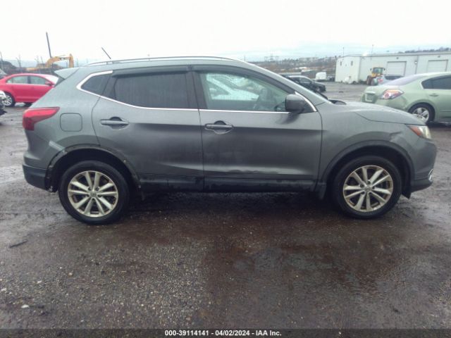 JN1BJ1CR3HW111725 Nissan Rogue Sport Sv