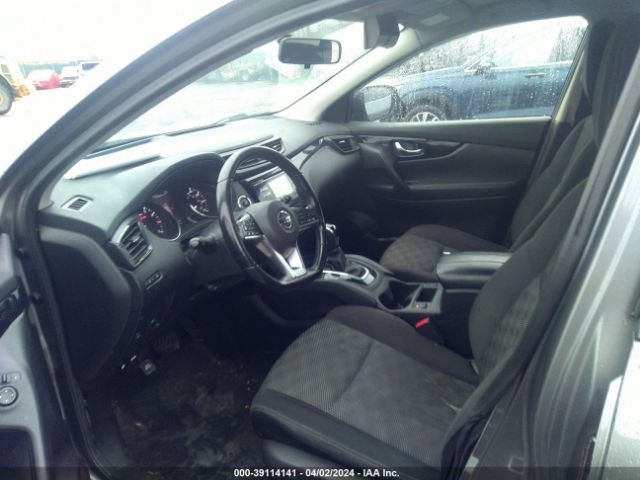 JN1BJ1CR3HW111725 Nissan Rogue Sport Sv