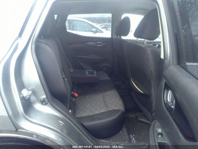 JN1BJ1CR3HW111725 Nissan Rogue Sport Sv