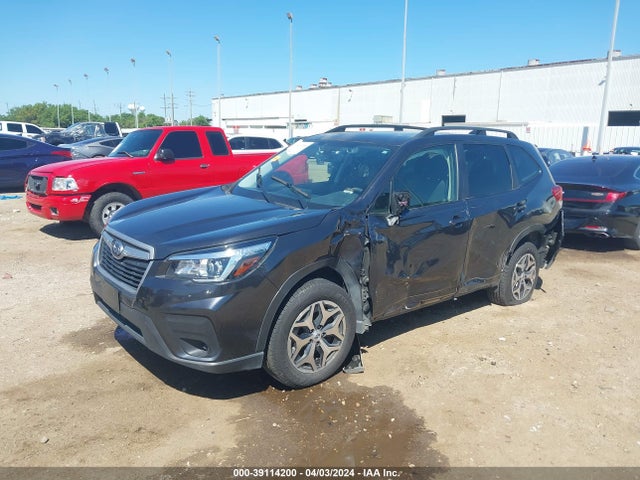 Subaru Forester Premium 2019 JF2SKAEC5KH400718 Image 2