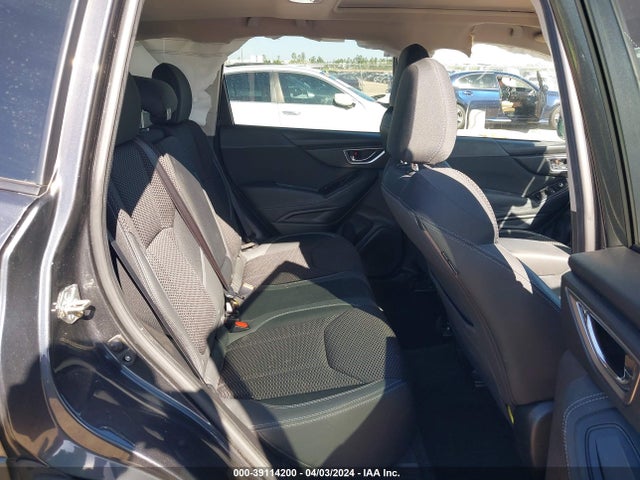 Subaru Forester Premium 2019 JF2SKAEC5KH400718 Image 8