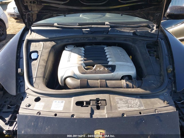 2005 PORSCHE CAYENNE WP1AA29P35LA24133 Photo 9
