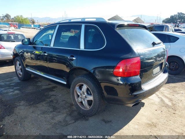 2005 PORSCHE CAYENNE WP1AA29P35LA24133 Photo 2