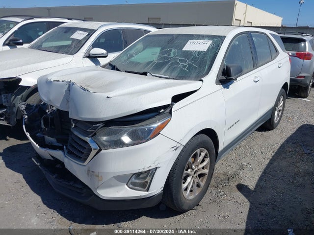 Chevrolet EQUINOX LS 2018 3GNAXHEV3JS625478 Image 2