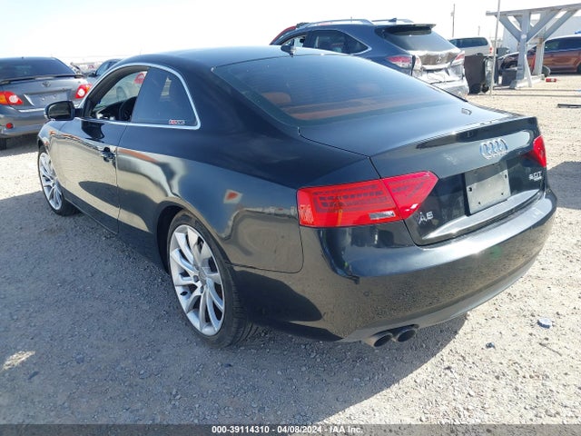 2013 AUDI A5 WAUVFAFR5DA010987 Photo 2