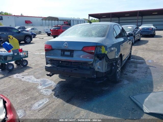 3VWD67AJ9GM361408 Volkswagen Jetta 1.4t Se