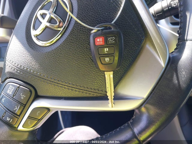 Toyota Highlander Le Plus 2018 5TDZZRFH0JS251047 Image 11