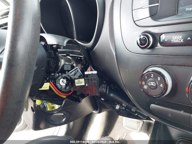 KIA SOUL + 2014 KNDJP3A55E7708786 Image 6