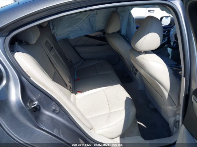 JN1BV7AP5EM676915 Infiniti Q50 Premium