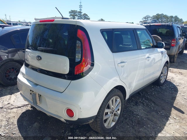 KIA SOUL + 2018 KNDJP3A57J7902164 Image 4