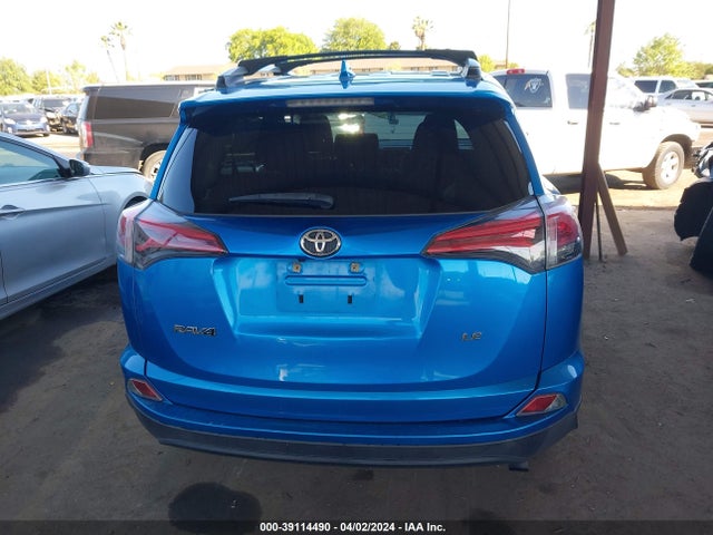 Toyota RAV4 LE 2018 JTMZFREV7JD110486 Image 16