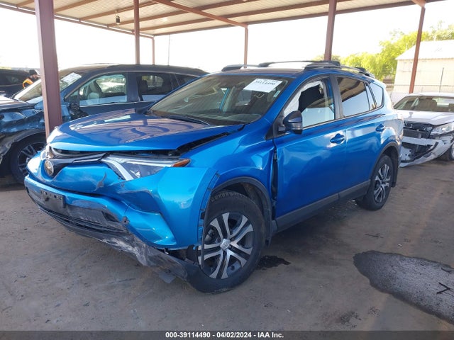 Toyota RAV4 LE 2018 JTMZFREV7JD110486 Image 2