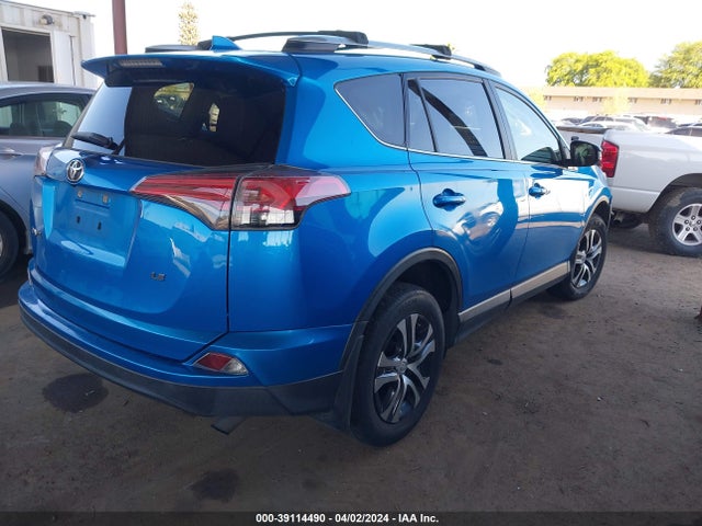 Toyota RAV4 LE 2018 JTMZFREV7JD110486 Image 4