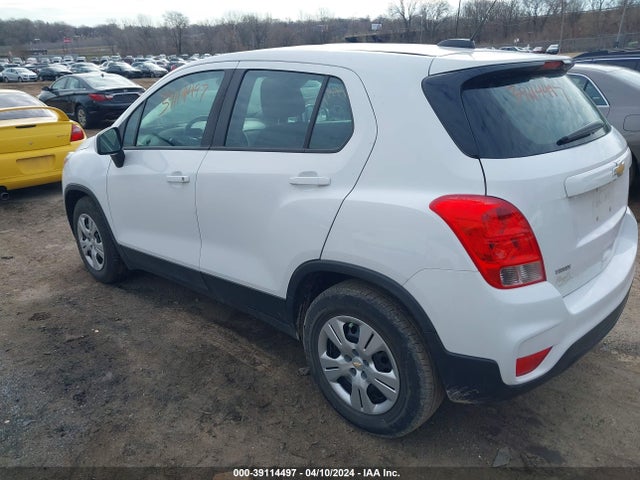 Chevrolet TRAX LS 2018 3GNCJKSB5JL165378 Image 3