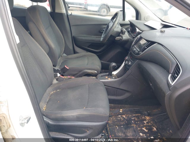 Chevrolet TRAX LS 2018 3GNCJKSB5JL165378 Image 5