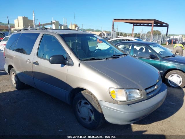 Auction sale of the 1998 Toyota Sienna Le, vin: 4T3ZF13C9WU010001, lot number: 39114502